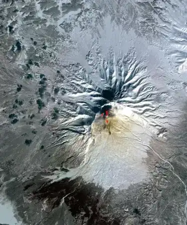 Sheveluch’s ash plume