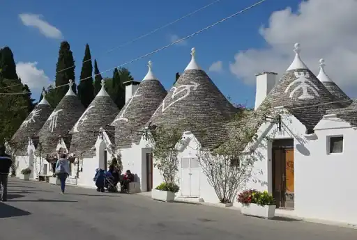 Trullo: Italy, Alberobello, Trullo (Trulli)