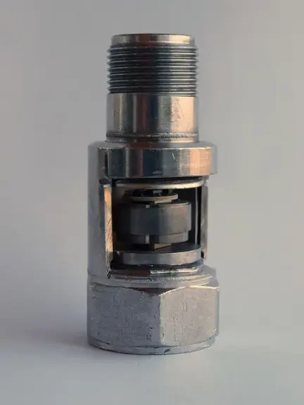 An accelerometer component.